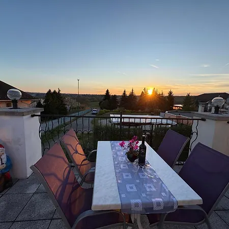 Naplemente Apartment *